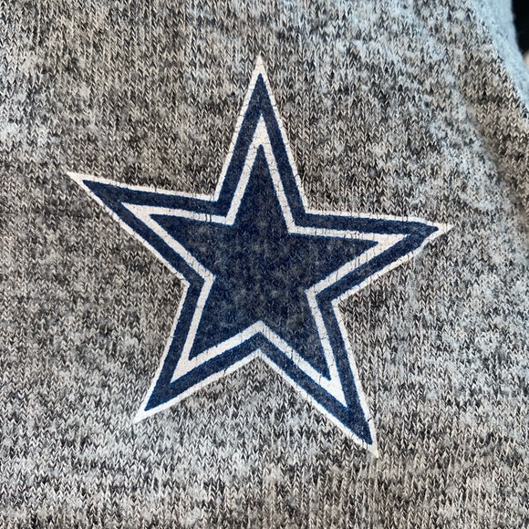 Tailgate Size XS Light Grey Long Sleeve Button Collar Dallas Cowboy Shirt - Picture 4 of 14
